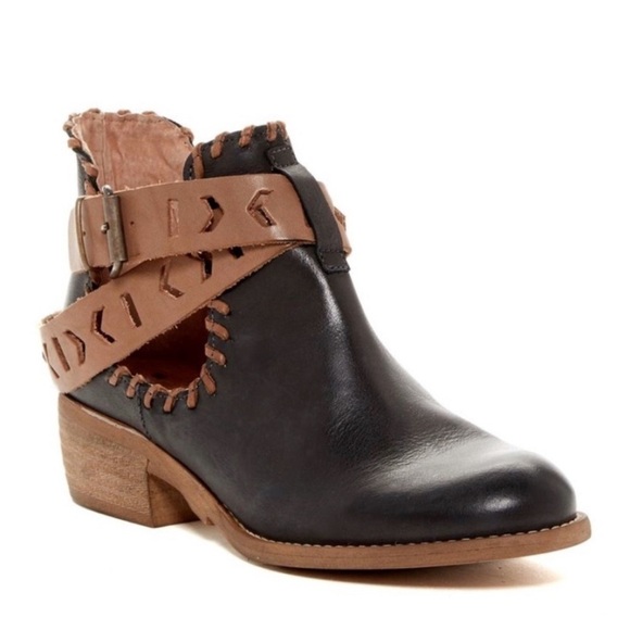 Anthropologie Musse & Cloud Aina leather belt booties black brown - Picture 1 of 7